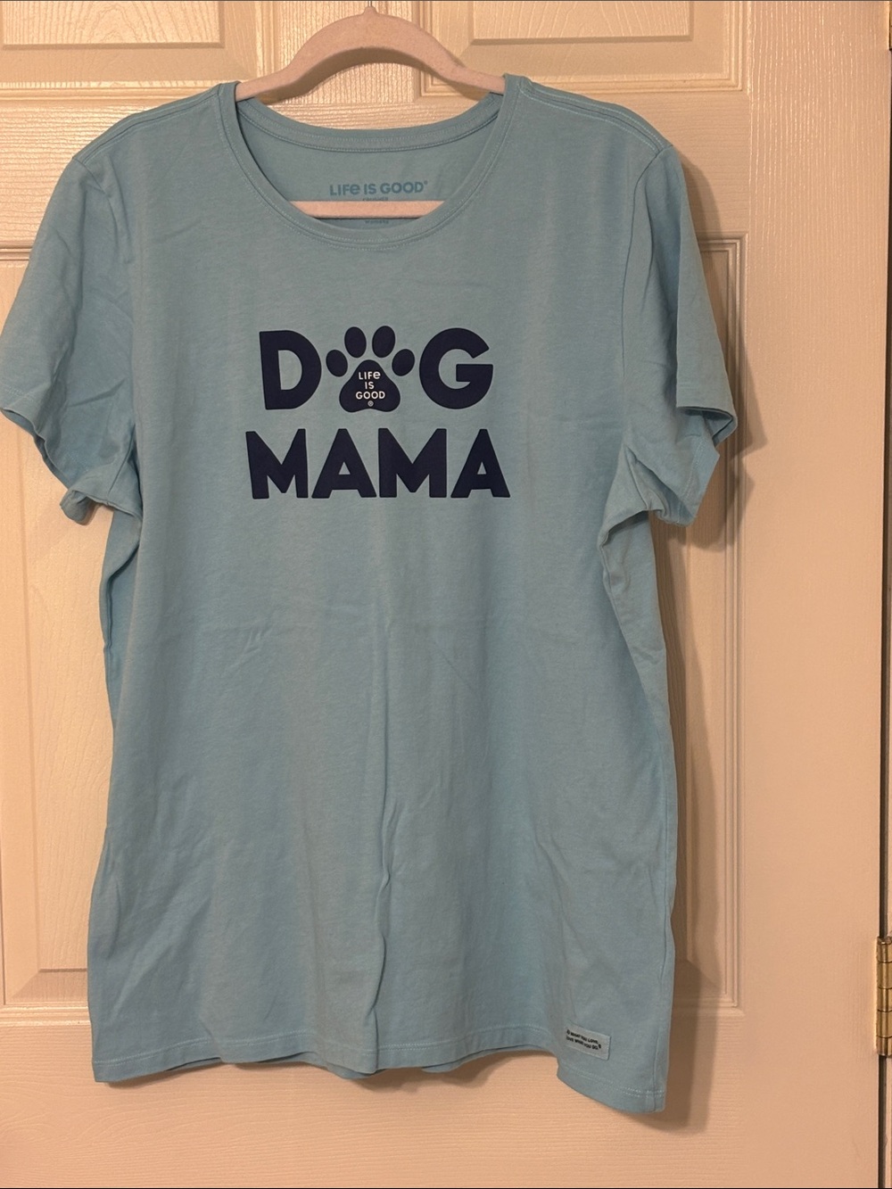 Life Is Good Dog Mama Crusher Tee in Light Blue with Navy Graphic XL